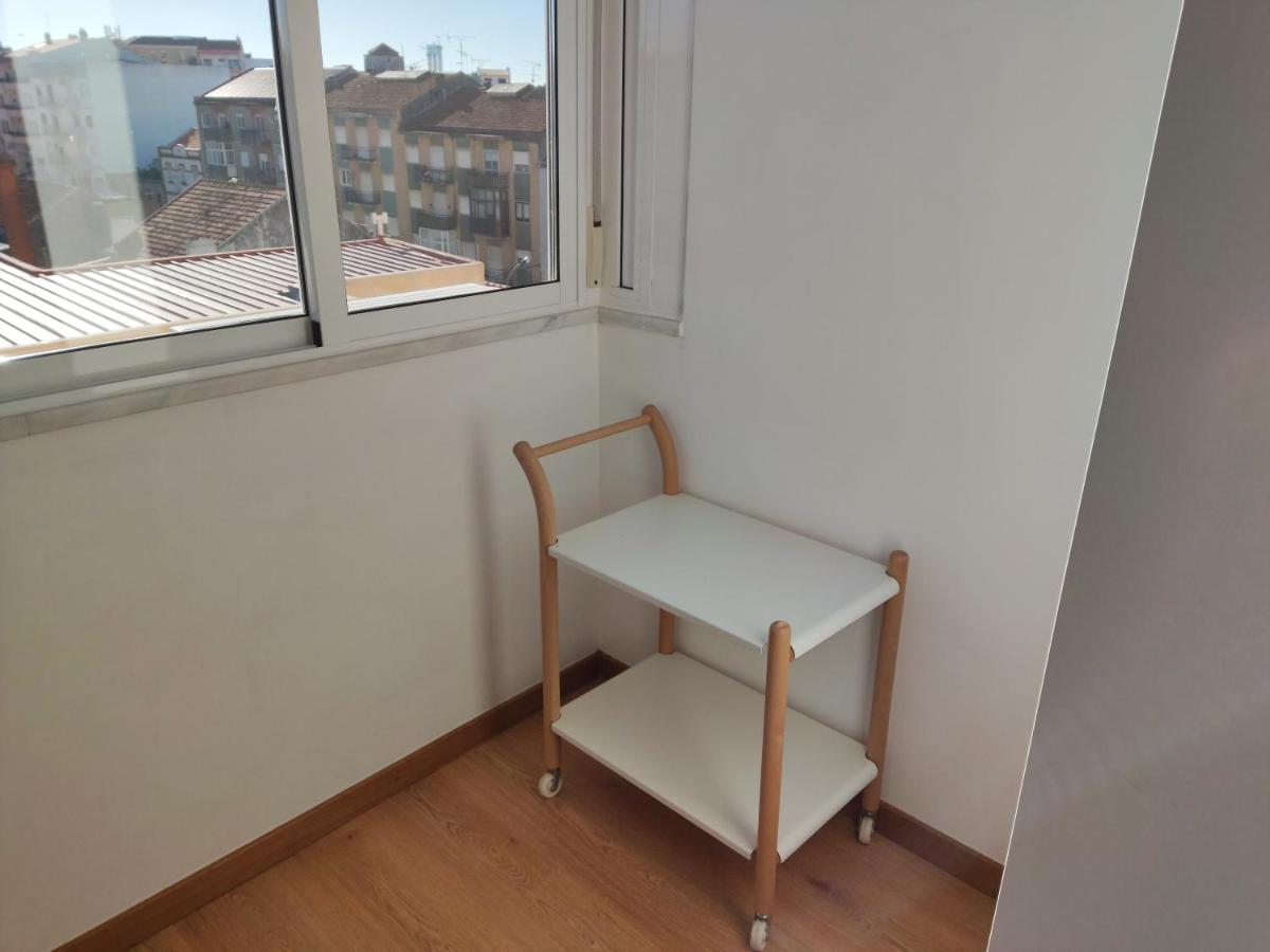 M&H Loft - Apartamento T2 Em セトゥーバル エクステリア 写真